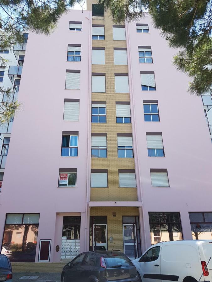 Maligueira Apartment Лейрія Екстер'єр фото